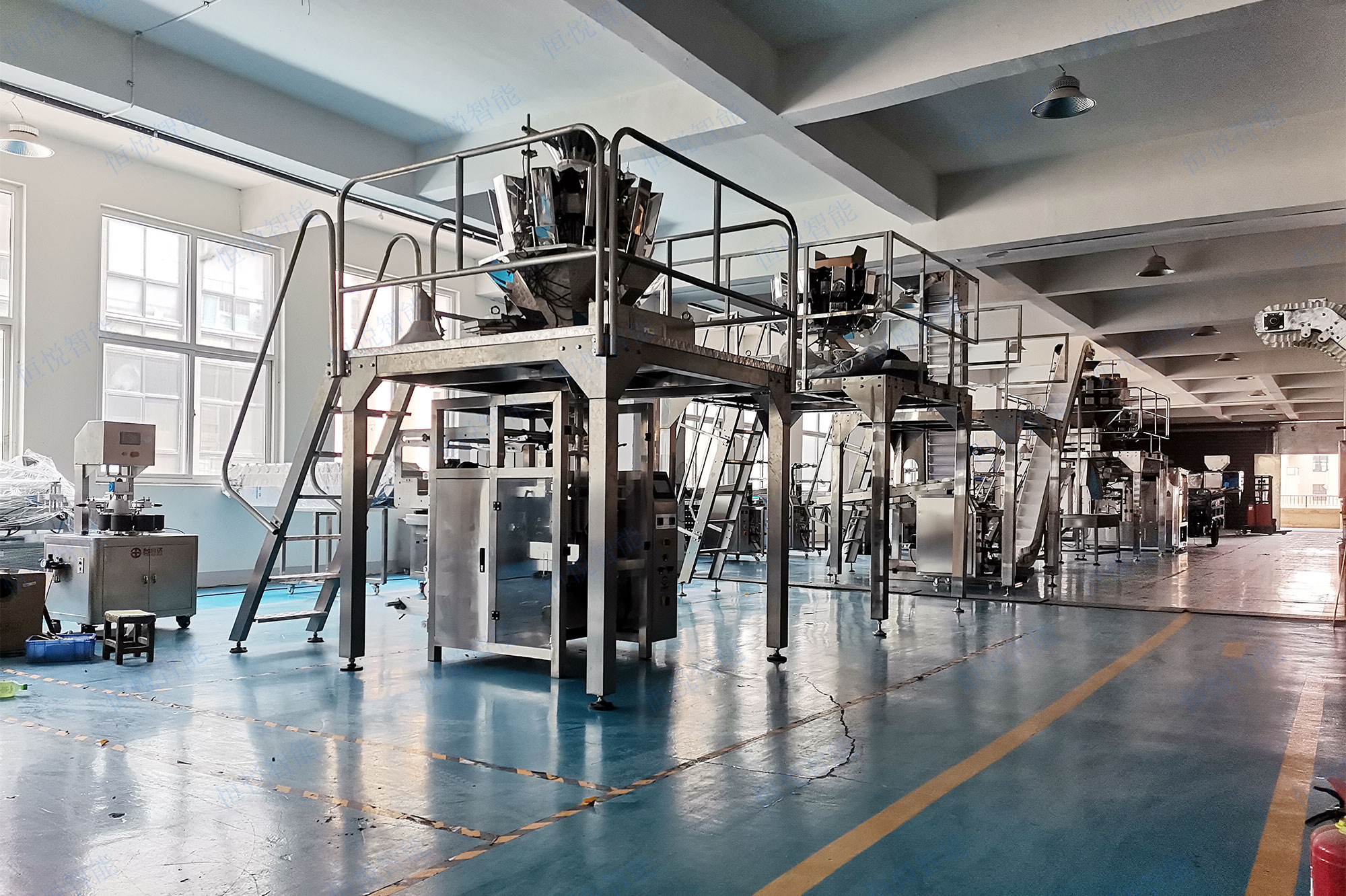 全自動顆粒稱重包裝機生產線主要組成部分