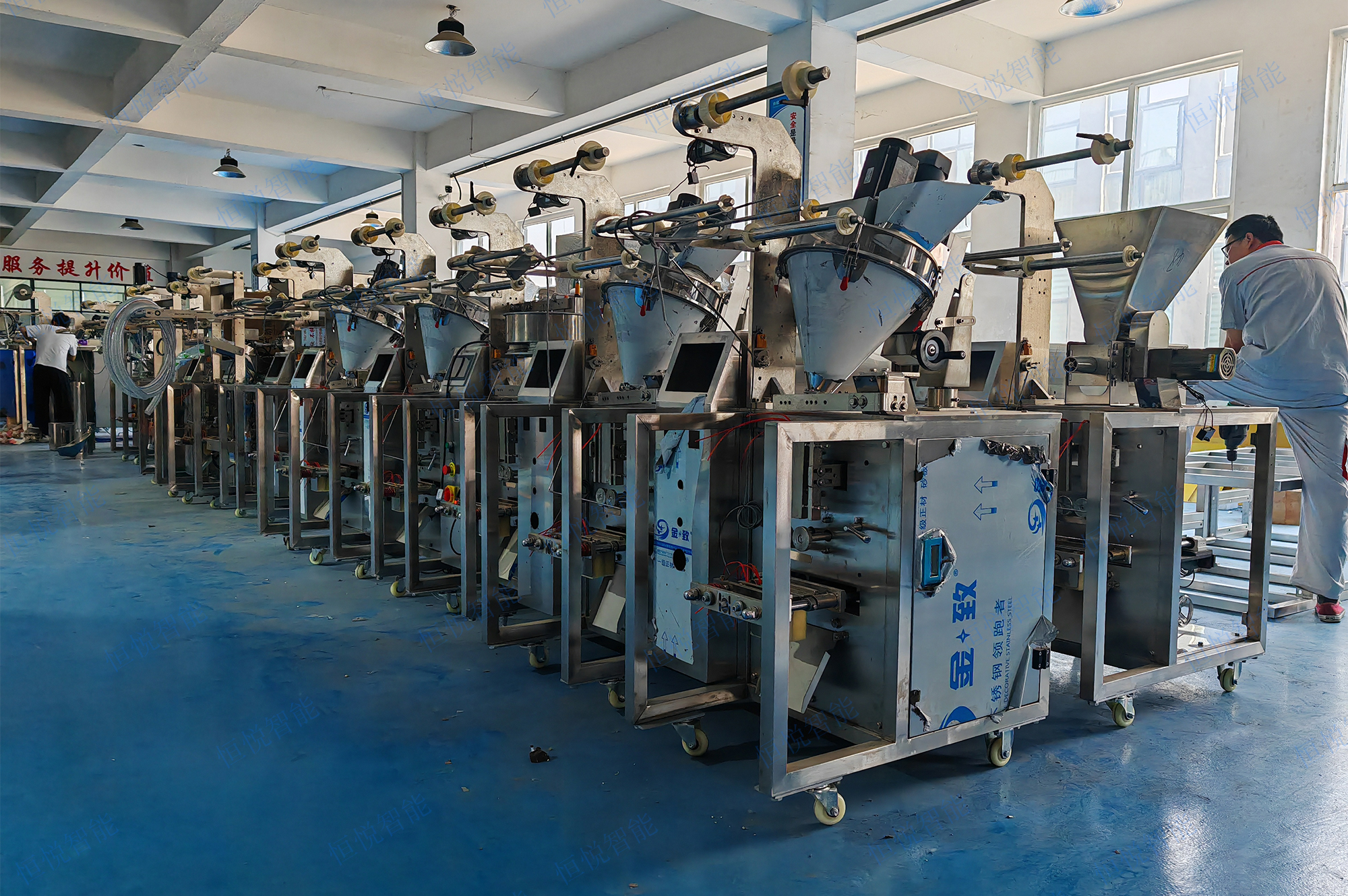 小型小袋粉末包裝機(jī)按包裝需求適配